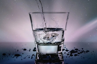 礦泉水VS自來水，到底喝哪種水更好？科普動漫制作